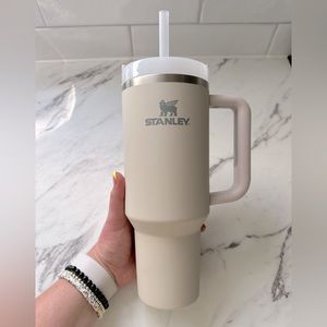 Stanley Soft Matte Quencher H2.0 FlowState 40oz Tumbler